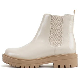 Classic Chelsea Boots With Lug Sole